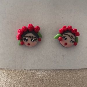 Sweet little Frida Kahlo earrings.